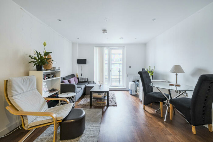 2 Bedroom Apartment To Rent In Drew House, Deptford, SE8