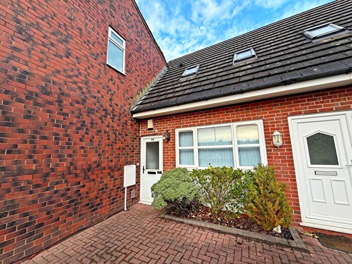 1 Bedroom Flat To Rent In Dale Street East, Horwich, BL6