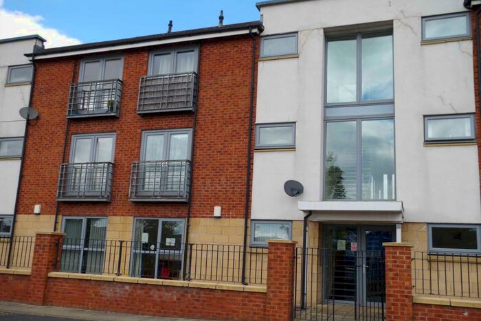 1 Bedroom Flat To Rent In Falconwood Way, Manchester, M11