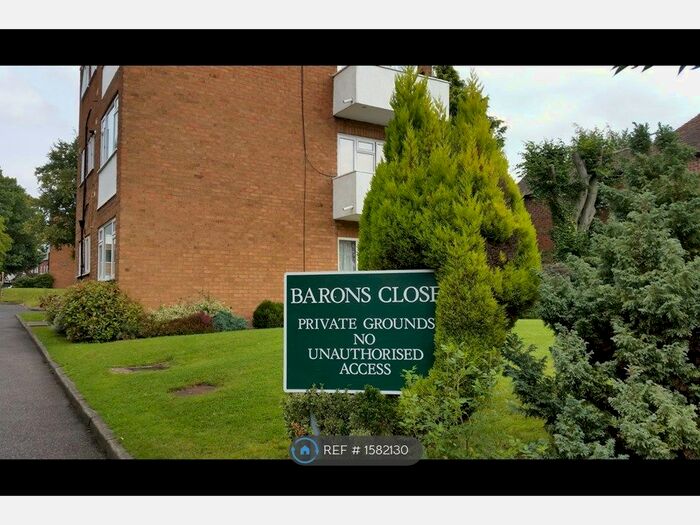 2 Bedroom Flat To Rent In Barons Close, Birmingham, B17