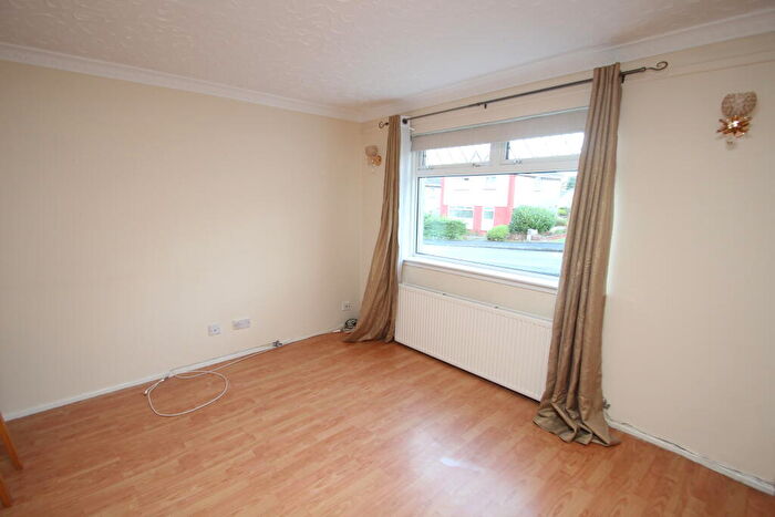 2 Bedroom House To Rent In Solway Road, Bishopbriggs, G64