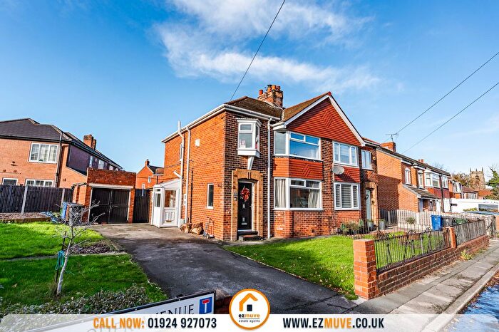 3 Bedroom Semi Detached House For Sale In Gooder Avenue, Royston, S71