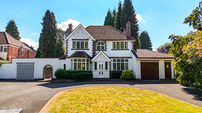 4 Bedroom Detached House To Rent In Chester Road North, Sutton Coldfield, West Midlands, B73