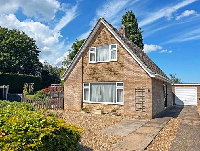 3 Bedroom Detached House For Sale In Southoe Road, Farcet, Peterborough, PE7