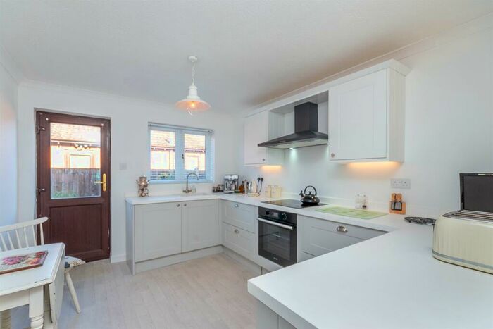 2 Bedroom Detached Bungalow For Sale In Austral Way, Althorne, Chelmsford, CM3