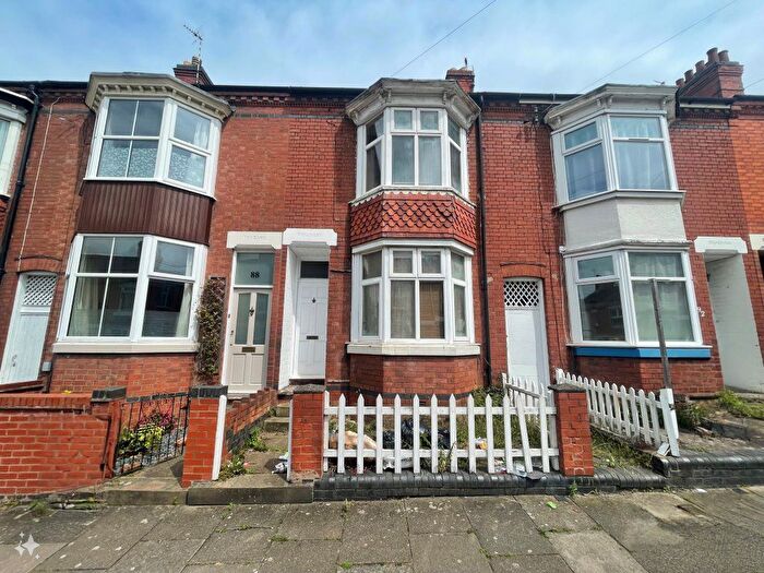 3 Bedroom Terraced House To Rent In Lorne Road, Leicester, LE2
