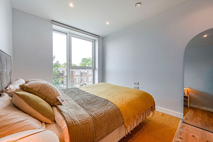 1 Bedroom Flat To Rent In Uncle Deptford, Deptford, London, SE8
