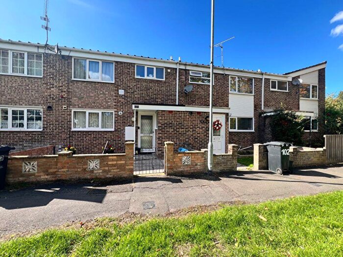 3 Bedroom Terraced House For Sale In Islandsmead, Eldene, Swindon, SN3