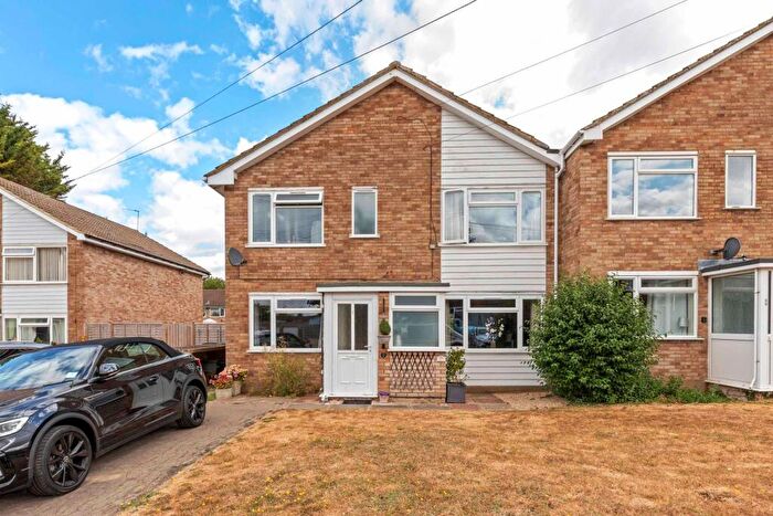 2 Bedroom Flat For Sale In Abbots Way, Monks Risborough, HP27