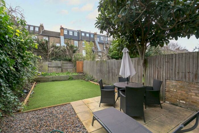 1 Bedroom Apartment To Rent In Yerbury Road, Tufnell Park, N19