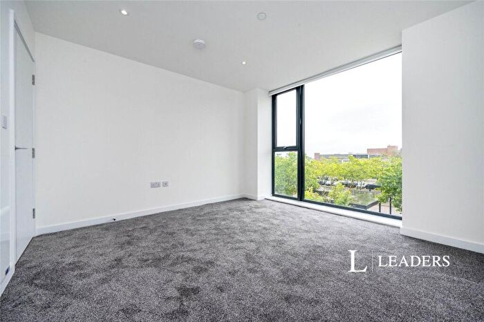 1 Bedroom Flat To Rent In Silbury Boulevard, Milton Keynes, Buckinghamshire, MK9