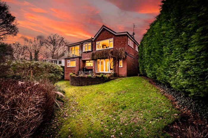 4 Bedroom Detached House For Sale In Southern Crescent, Bramhall, SK7