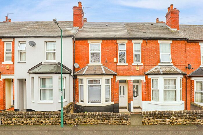 3 Bedroom Terraced House For Sale In Ashfield Road, Nottingham, NG2