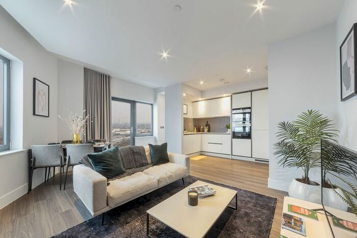 1 Bedroom Flat To Rent In Uncle Southall, Merrick Road, Southall, UB2