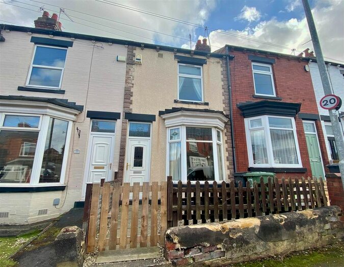 2 Bedroom Terraced House To Rent In Springfield Mount, Horsforth, Leeds LS18