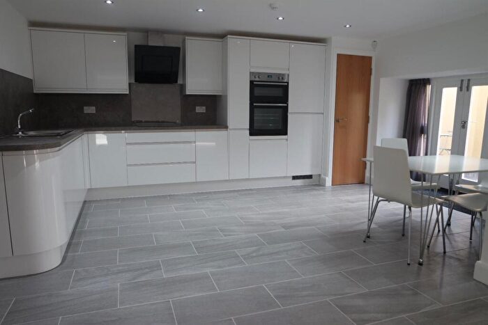 2 Bedroom Apartment To Rent In Whitworth Road, Ranmoor, S10