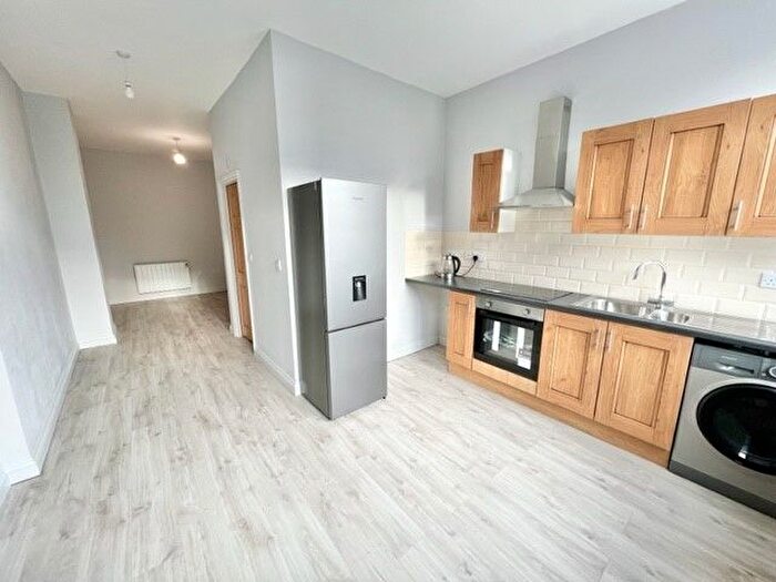 1 Bedroom Flat To Rent In Southgate House, Halifax, HX1