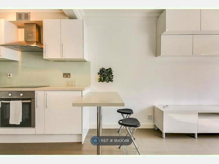 1 Bedroom Flat To Rent In Fitzroy Street, London, W1T