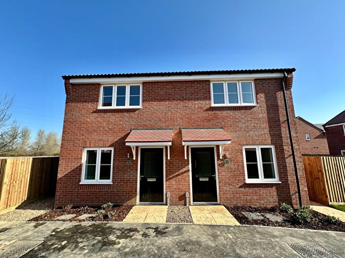 2 Bedroom Semi Detached House For Sale In Manthorpe Chase, Manthorpe, Grantham, NG31
