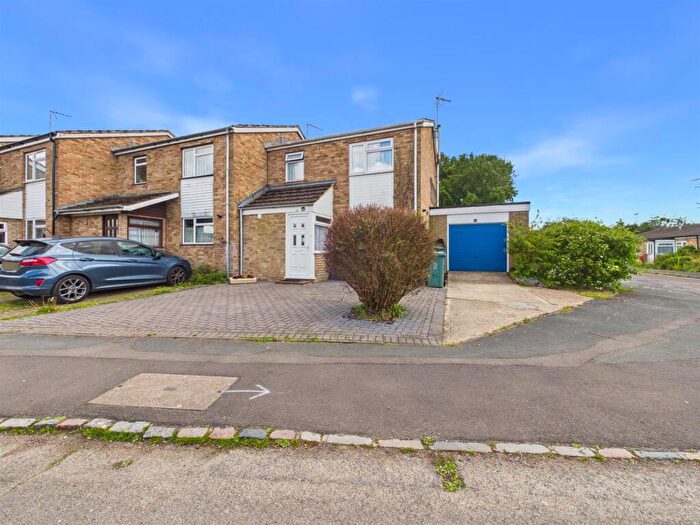 3 Bedroom End Of Terrace House For Sale In Lowndes Way, Winslow, Buckingham, MK18