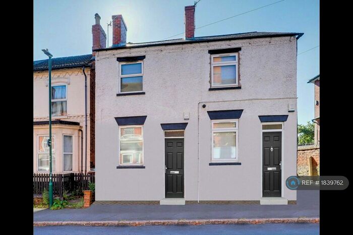 3 Bedroom Semi-Detached House To Rent In Sandon Street, Nottingham, NG7