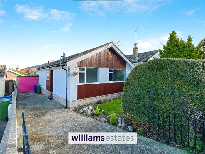 3 Bedroom Detached Bungalow For Sale In Ffordd Gwilym, Prestatyn, LL19