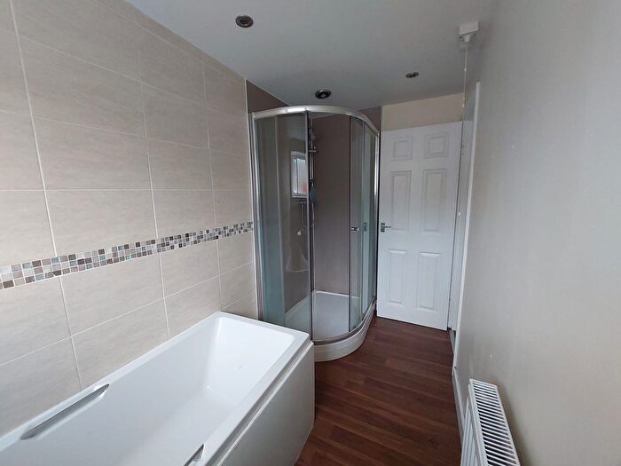 3 Bedroom Flat To Rent In Pickering Road, Pickering, YO18