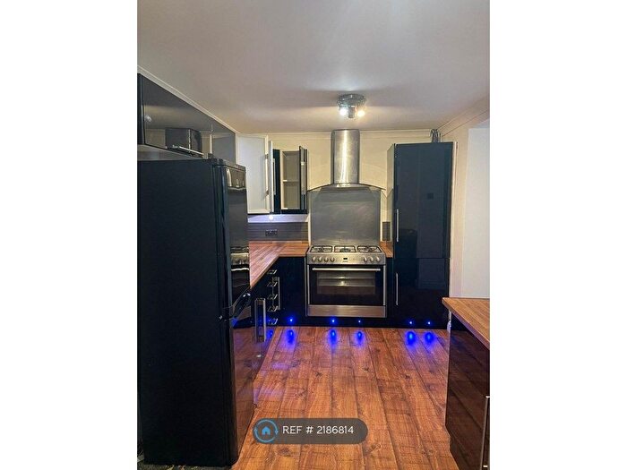 2 Bedroom Terraced House To Rent In Fairfield Avenue, Watford, WD19