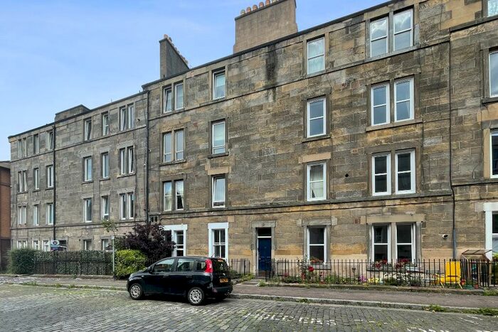 1 Bedroom Flat To Rent In Springwell Place, Dalry, Edinburgh, EH11