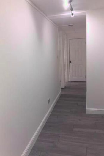 2 Bedroom Flat To Rent In Saunders Street, Stockbridge, Edinburgh, EH3