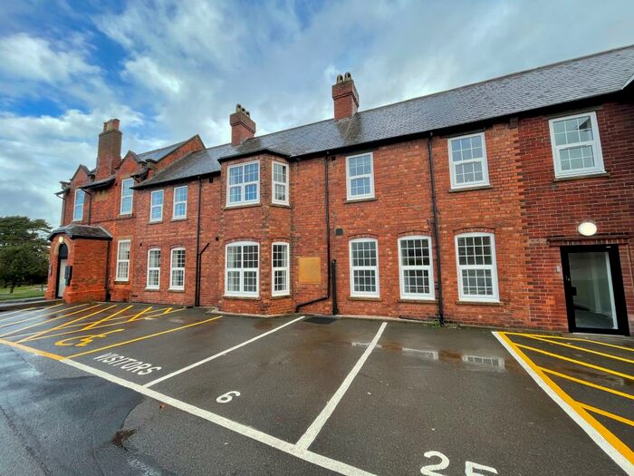 1 Bedroom Flat To Rent In Peach Trees Apartments, NG18