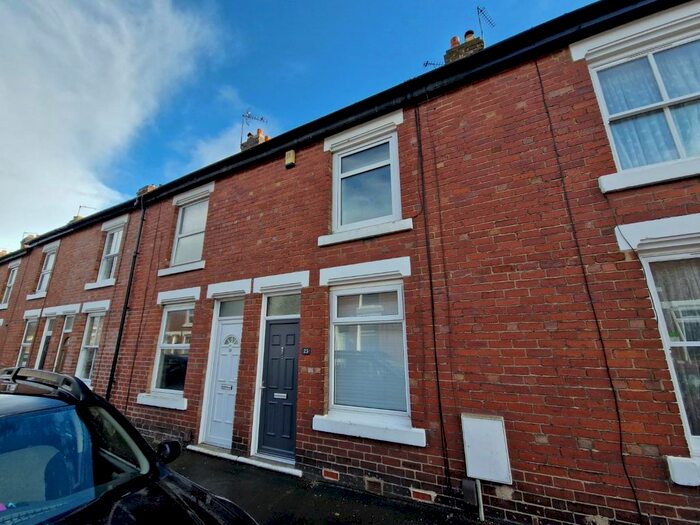 3 Bedroom Property To Rent In South Beech Avenue, Harrogate, HG2