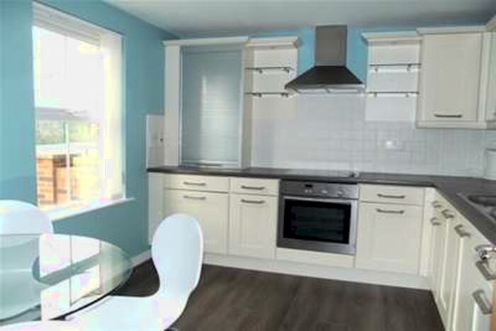 2 Bedroom Flat To Rent In Herons Court, Gilesgate, DH1