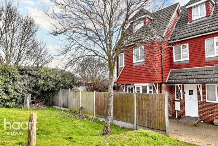 3 Bedroom Semi-Detached House For Sale In Gun Lane, Rochester, ME2