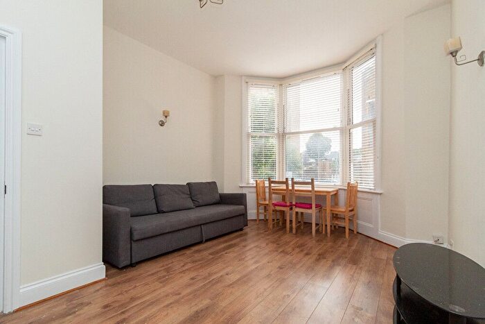 1 Bedroom Flat To Rent In Victoria Rd, London, NW6