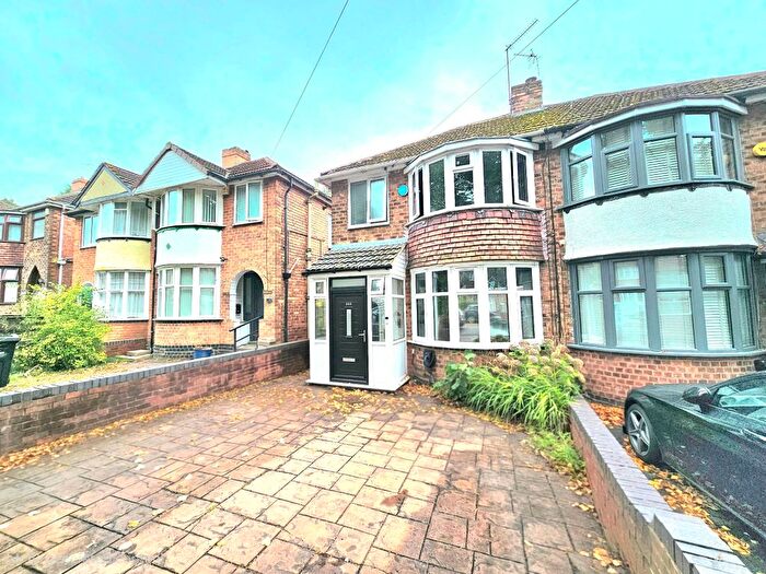3 Bedroom Semi-Detached House For Sale In Rocky Lane, Birmingham, B42