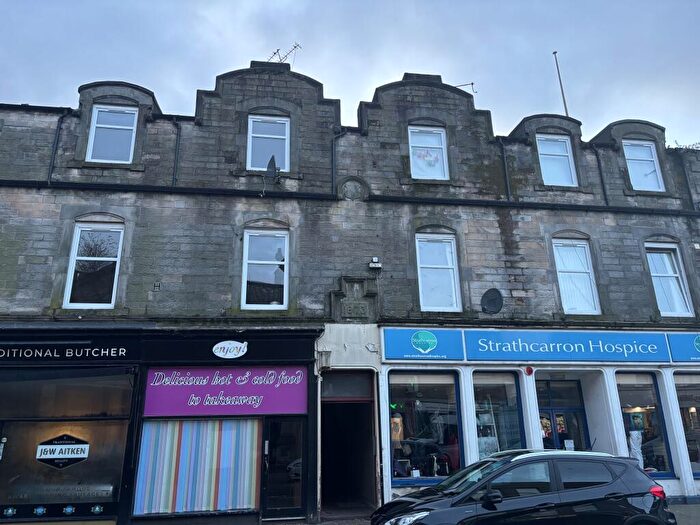 2 Bedroom Flat To Rent In High Street, Alloa, FK10