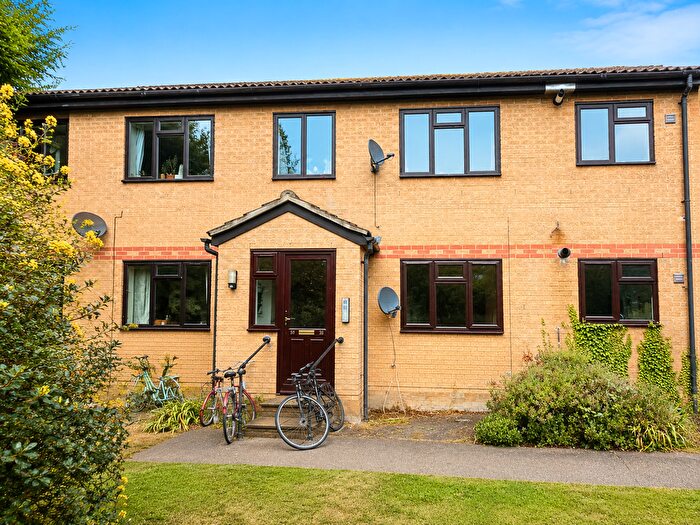 2 Bedroom Flat To Rent In Stanley Court, Stanley Road, Cambridge, CB5