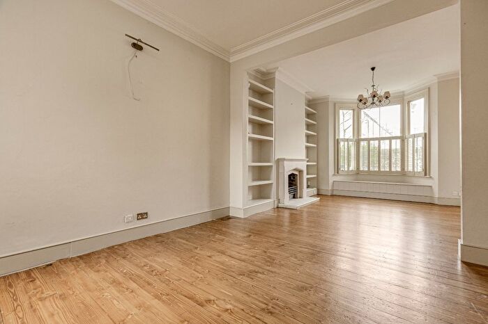 5 Bedroom Terraced House To Rent In Lysias Road, Clapham, SW12