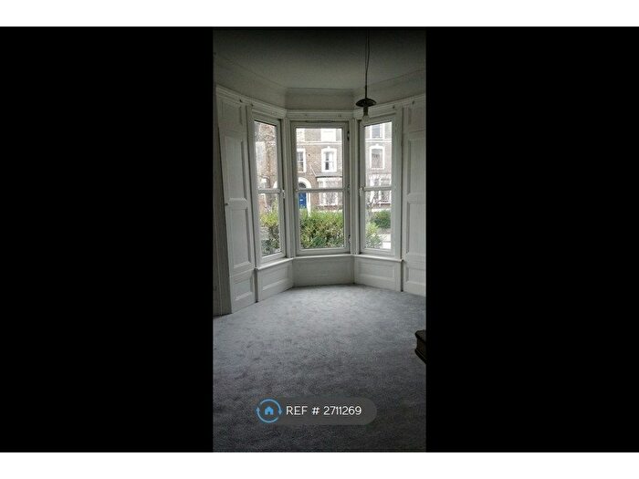 1 Bedroom Flat To Rent In Amhurst Road, London, E8