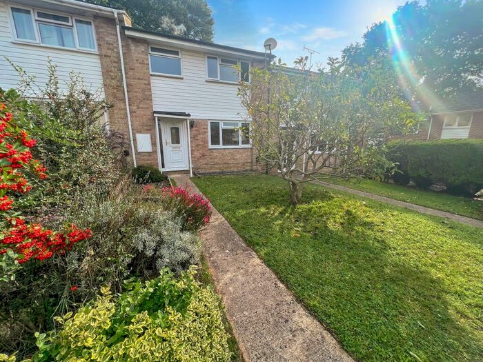 3 Bedroom House To Rent In Undergoing Refreshement - Melville Close, Lordswood, SO16