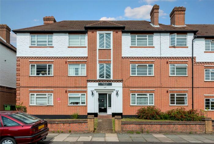 1 Bedroom Flat To Rent In Perigan Court, Churchview Road, TW2
