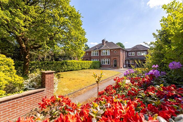 4 Bedroom Semi-Detached House For Sale In Dalefords Lane, Whitegate, CW8