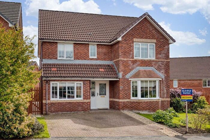 4 Bedroom Detached House For Sale In Endrick Wynd, Helensburgh, Dunbartonshire, G84