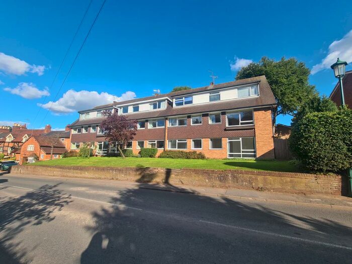 3 Bedroom Flat To Rent In Fentham Road, Hampton-in-Arden, Solihull, B92