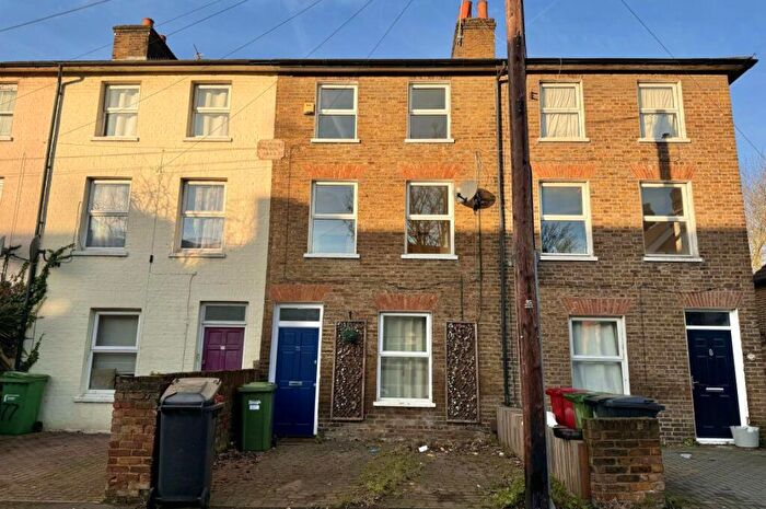 3 Bedroom House To Rent In Park Street, SL1