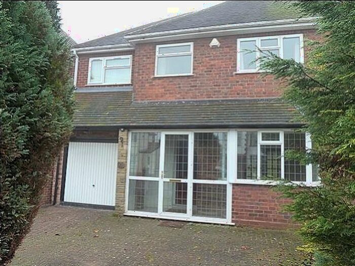 4 Bedroom Semi-Detached House To Rent In Woodland Road, Finchfield, Wolverhampton, WV3