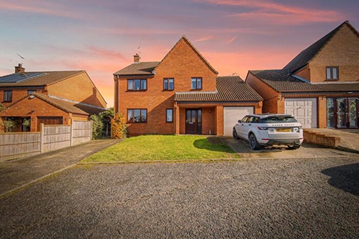 4 Bedroom Detached House For Sale In Orchard Grove, Claydon, Ipswich, Suffolk, IP6
