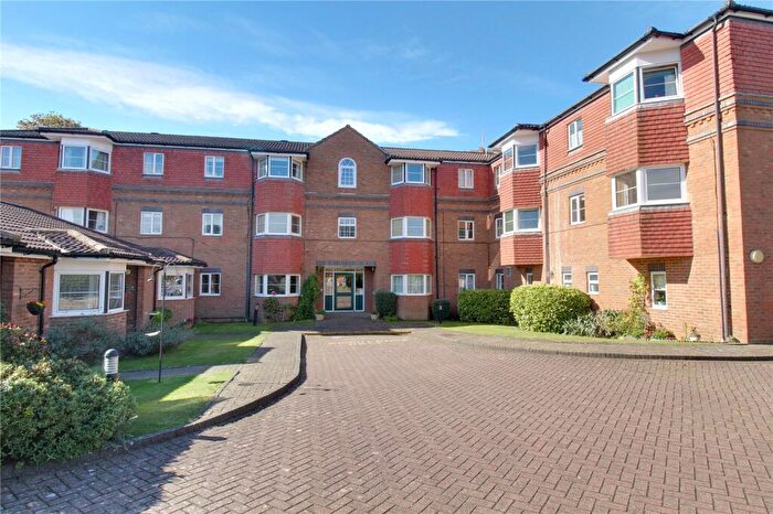Studio For Sale In Westdeane Court, Basingstoke, RG21