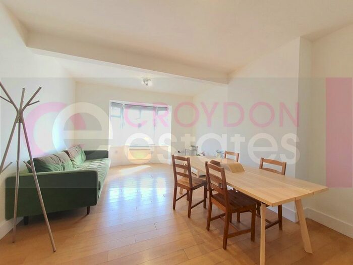1 Bedroom Flat To Rent In Brighton Road, South Croydon, CR2